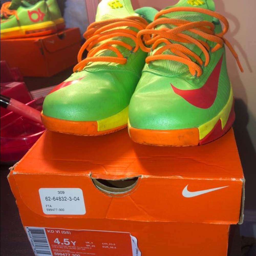 KD VI (GS)